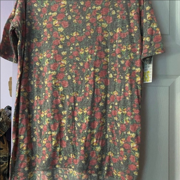 Lularoe Irma - Picture 1 of 1